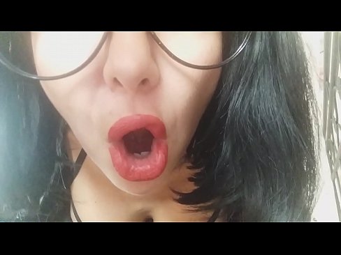 ❤️ Maitia, zure amaordeak ez dizu gaur eskolara joaten utziko... Gehiegi behar zaitut... Porno gurean eu.sexonfire.ru ❌️❤